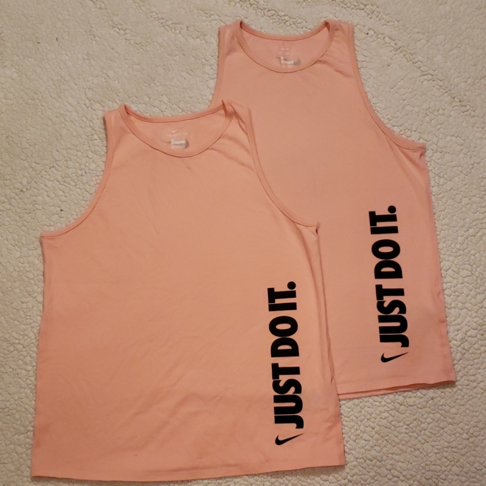 Womens Nike Dri-Fit workout tank tops sz Med